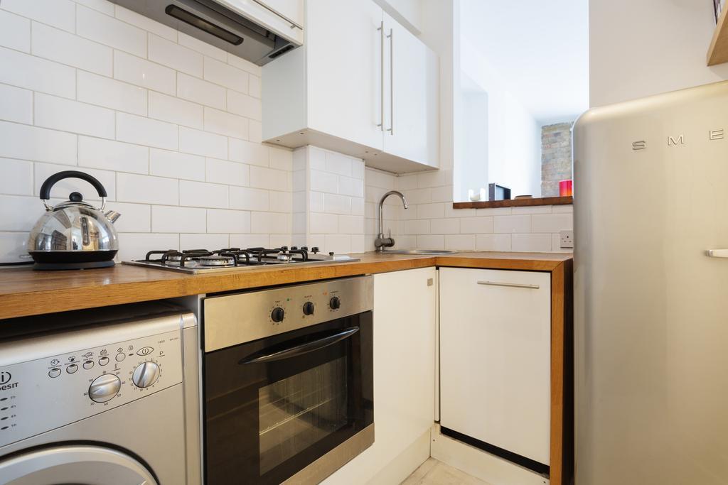 Veeve - Sophisticated Soho Apartment Londen Buitenkant foto