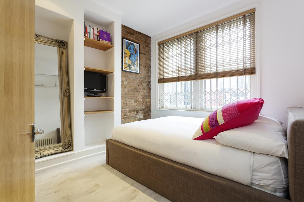 Veeve - Sophisticated Soho Apartment Londen Buitenkant foto
